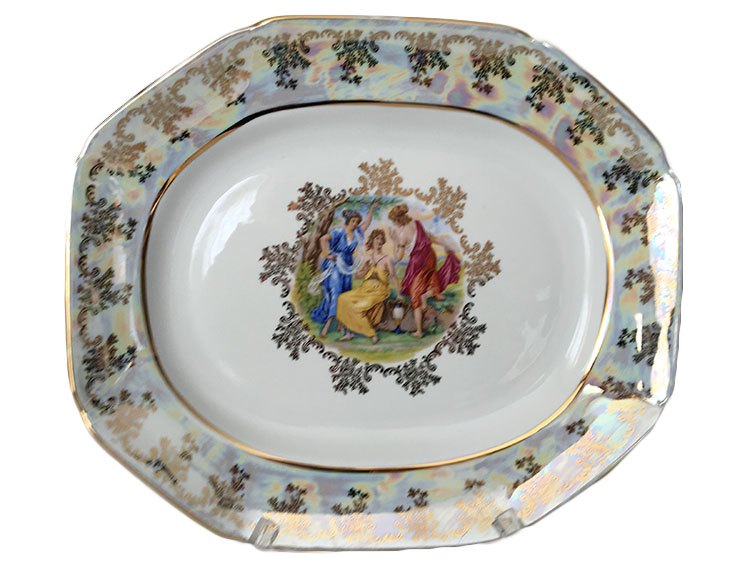 Madonna Classic Sandwich Dish